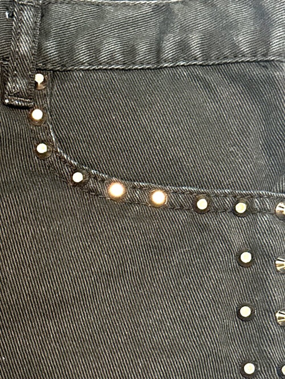 Forever 21 Size 28 Black Studded Shorts Frayed Cutoff Y2K Rocker Club Streetwear - Picture 6 of 9